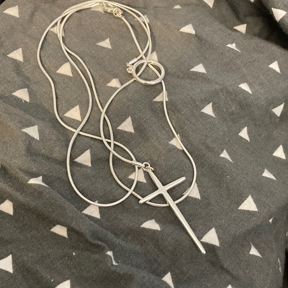 Premier Designs Cross My Heart Necklace